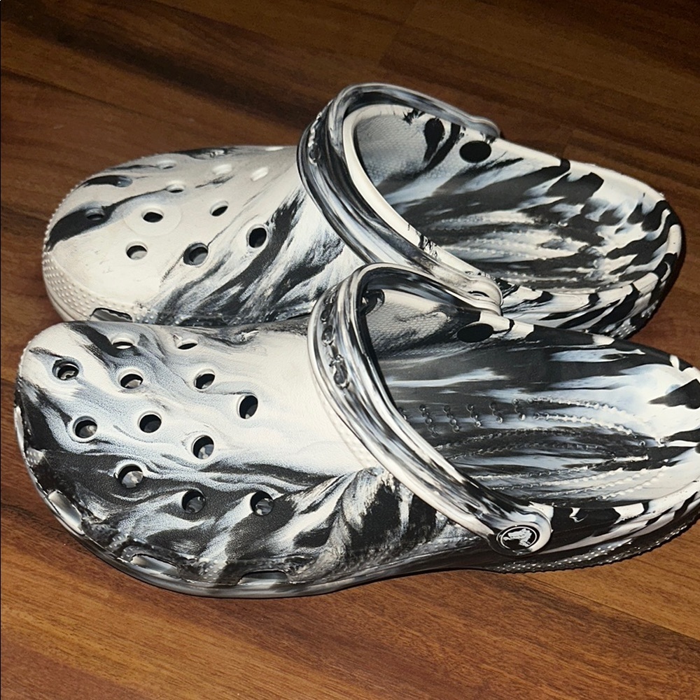 Black and White Clogs (Crocs) Men’s 11